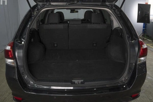 Универсал Toyota Corolla Fielder 2019 года, 1730000 рублей, Омск