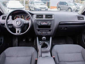 Седан Volkswagen Jetta 2013 года, 1150000 рублей, Петрозаводск