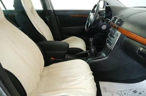 Седан Toyota Avensis 2007 года, 799000 рублей, Омск