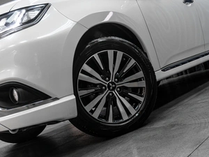 Внедорожник Mitsubishi Outlander 2022 года, 3829000 рублей, Тюмень