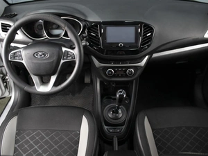 Универсал ВАЗ (LADA) Vesta Cross 2019 года, 949000 рублей, Омск
