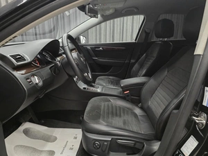 Седан Volkswagen Passat 2012 года, 950000 рублей, Красноярск