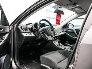 Седан Mazda 3 2012 года, 949000 рублей, Красноярск