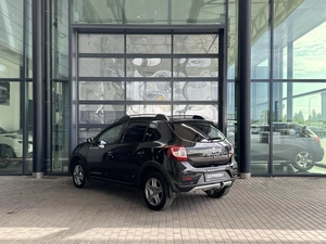 Хетчбэк Renault Sandero Stepway 2018 года, 899000 рублей, Уфа
