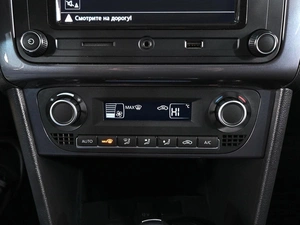 Седан Volkswagen Polo 2018 года, 1489000 рублей, Аксай