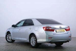 Седан Toyota Camry 2013 года, 1519000 рублей, Омск
