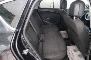 Хетчбэк Opel Astra 2014 года, 749000 рублей, Красноярск