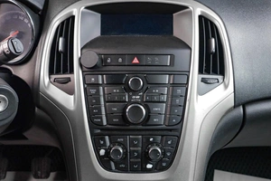 Хетчбэк Opel Astra 2010 года, 649000 рублей, Тюмень