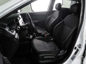 Хетчбэк Kia Rio 2017 года, 1059000 рублей, Воронеж