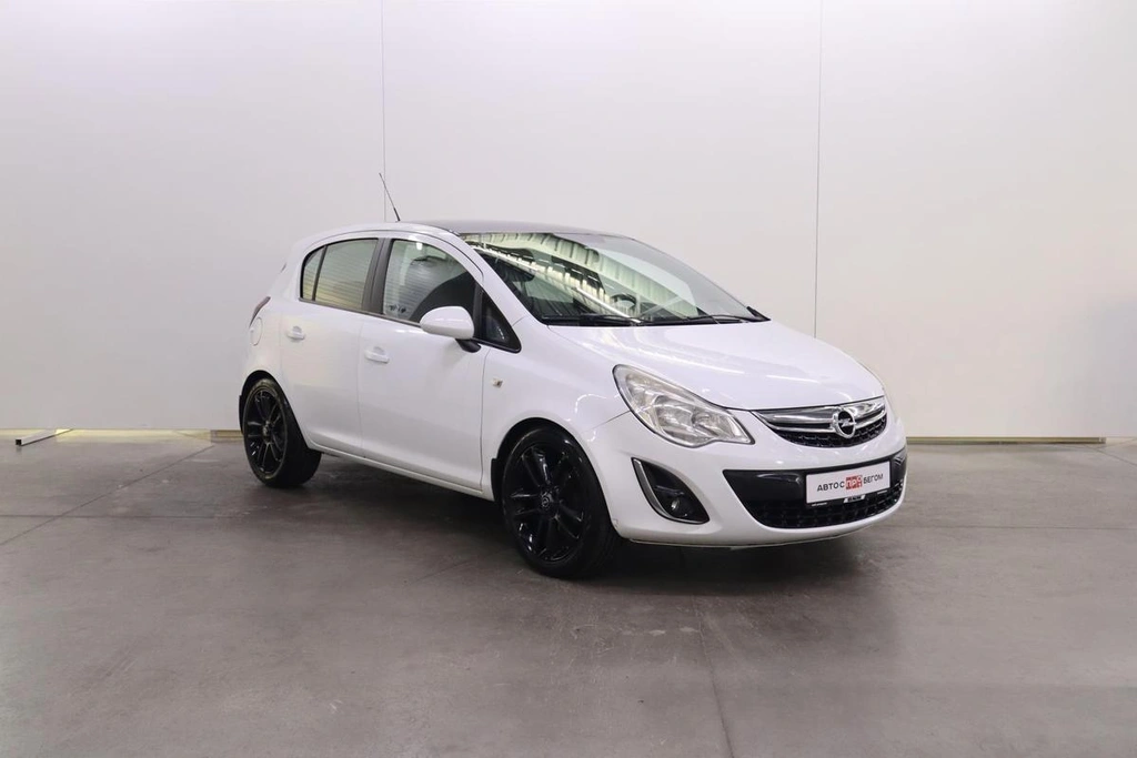 Хэтчбек Opel Corsa 2011 года, 685000 рублей, Брянск