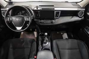 Внедорожник Toyota RAV4 2016 года, 2259000 рублей, Новокузнецк