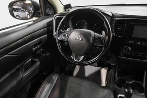 Внедорожник Mitsubishi Outlander 2015 года, 2049000 рублей, Новокузнецк
