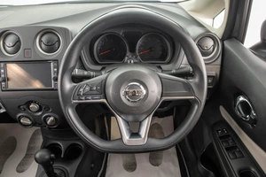 Хетчбэк Nissan Note 2017 года, 959000 рублей, Барнаул