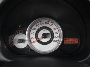 Хетчбэк Mazda 2 2008 года, 750000 рублей, Омск