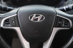 Седан Hyundai Solaris 2012 года, 789000 рублей, Омск