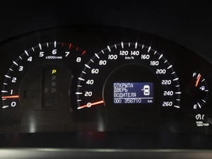 Седан Toyota Camry 2010 года, 990000 рублей, Омск