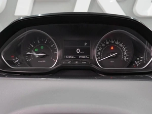 Хетчбэк Peugeot 208 2013 года, 849000 рублей, Воронеж