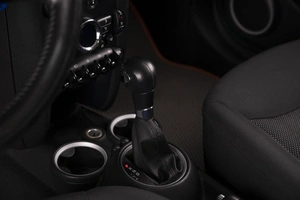 Хетчбэк MINI One 2010 года, 780000 рублей, Омск