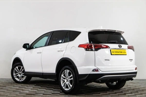 Внедорожник Toyota RAV4 2017 года, 2349000 рублей, Сургут