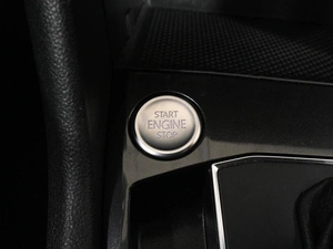 Внедорожник Volkswagen Tiguan 2018 года, 2799000 рублей, Ростов-на-Дону