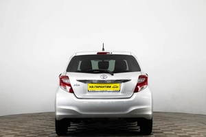 Хетчбэк Toyota Vitz 2016 года, 819000 рублей, Пермь