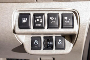 Хетчбэк Nissan Leaf 2013 года, 939000 рублей, Барнаул