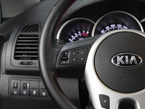 Минивэн Kia Venga 2016 года, 1030000 рублей, Омск