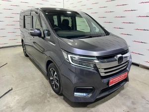 Минивэн Honda Stepwgn Spada 2021 года, 2300000 рублей, Красноярск