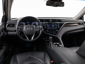Седан Toyota Camry 2018 года, 2290000 рублей, Москва