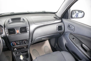 Хетчбэк Nissan Almera 2005 года, 399000 рублей, Пермь
