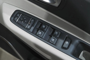 Внедорожник Renault Captur 2017 года, 1589000 рублей, Новокузнецк