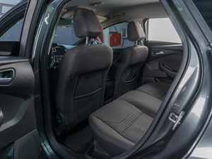 Седан Ford Focus 2017 года, 1499000 рублей, Сургут