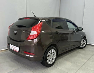 Хетчбэк Hyundai Solaris 2015 года, 935000 рублей, Красноярск