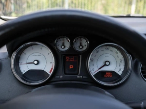Кабриолет Peugeot 308 2010 года, 899000 рублей, Большой Сочи