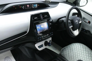 Лифтбек Toyota Prius 2016 года, 1688000 рублей, Солонцы