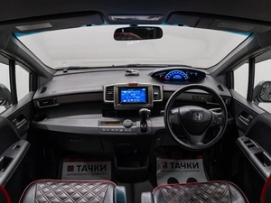 Минивэн Honda Freed 2011 года, 1070000 рублей, Красноярск