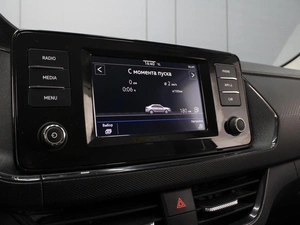 Лифтбек Volkswagen Polo 2021 года, 1750000 рублей, Омск