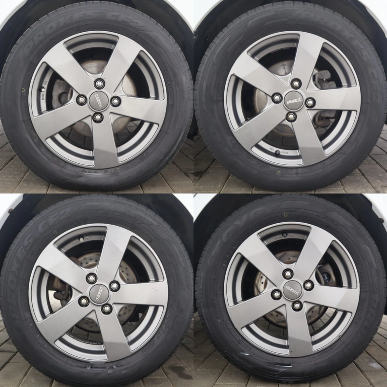 Фото