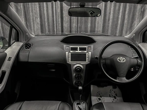 Хетчбэк Toyota Vitz 2010 года, 550000 рублей, Красноярск