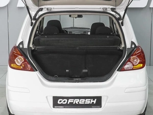 Хетчбэк Nissan Tiida 2013 года, 900000 рублей, Ростов-на-Дону