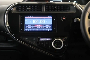 Хетчбэк Toyota Aqua 2018 года, 1229000 рублей, Омск