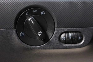 Седан Volkswagen Jetta 2013 года, 1049000 рублей, Новосибирск