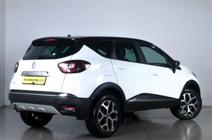 Внедорожник Renault Kaptur 2016 года, 1299000 рублей, Челябинск