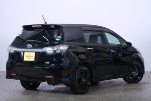 Минивэн Toyota Wish 2012 года, 1239000 рублей, Омск