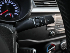 Седан Kia Rio 2018 года, 1294000 рублей, Кирилловка
