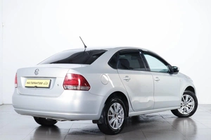 Седан Volkswagen Polo 2015 года, 899000 рублей, Челябинск
