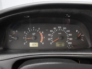 Внедорожник Chevrolet Niva 2015 года, 890000 рублей, Омск