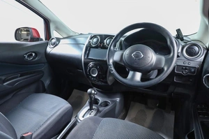 Хетчбэк Nissan Note 2013 года, 789000 рублей, Новосибирск
