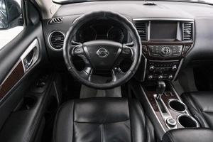 Внедорожник Nissan Pathfinder 2015 года, 1989000 рублей, Красноярск