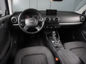 Седан Audi A3 2015 года, 1775000 рублей, Красный Пахарь